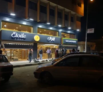 Etoile and Abu Muharram 360x320